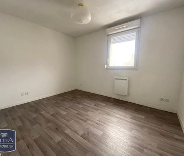 Location Appartement 2 pièces 47m² LE CATEAU CAMBRESIS 59360 - Photo 1