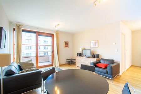 Appartement te huur - foto 2