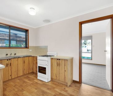 Spacious Well-Maintained Two Bedroom Unit - Photo 6