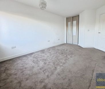 Langdon Hills, Basildon - Photo 4
