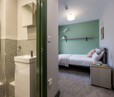 1 bedroom in a house share to rent - Photo 3