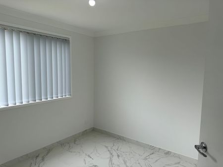 4 Bedrooms house FRESHLY PAINTED - Photo 4