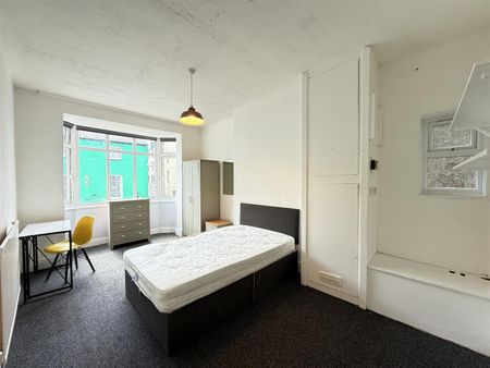 54 Holyhead Road - Photo 4