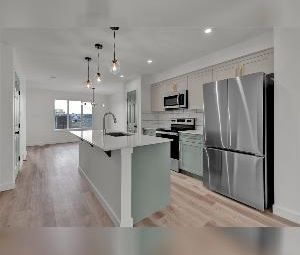 1-3 Unit Home in North Edmonton Great Location! - Photo 4