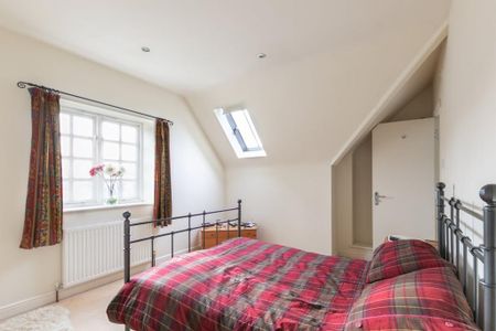 3 bedroom terraced house to rent - Photo 3