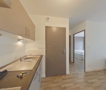 Location Appartement 2 pièces 43m² POITIERS 86000 - Photo 3