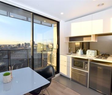 1402/243-263 Franklin Street - Photo 2