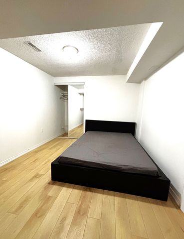 For Lease - 684 Savoy Crescent Unit# Basement, Mississauga, Ontario - Photo 4