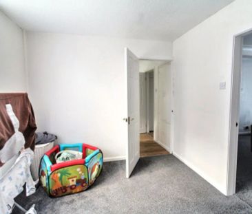 Hillside Crescent, Beeston, Nottingham, NG9 3AB - Photo 2