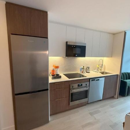 3 1/2 - Montréal - 2 350 $/mois - Photo 4