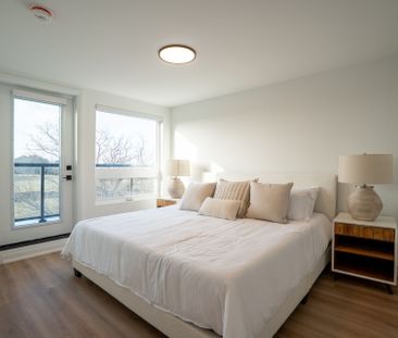 For Lease - 279 REINER Road Unit# D, Toronto, Ontario - Photo 2