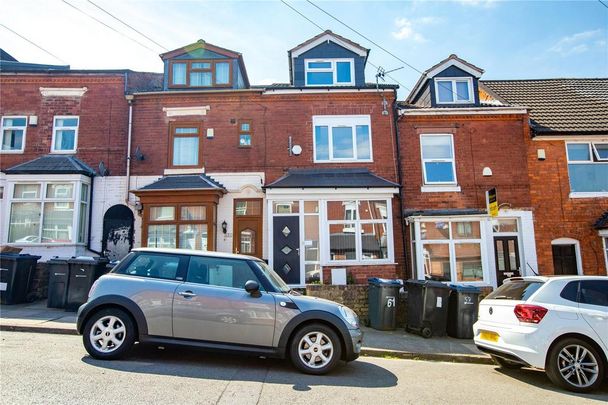 6 bedroom house to rent - Photo 1