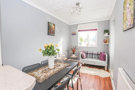 3 bedroom chalet to rent - Photo 2