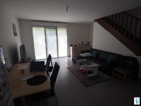 Location Maison 3 pièces 67m² NOTRE DAME DE BONDEVILLE 76960 - Photo 4