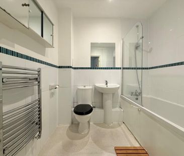 2 bedroom apartment to rent - Photo 6