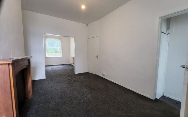3 Bed Terraced House, Orient Street, M7 - Photo 1