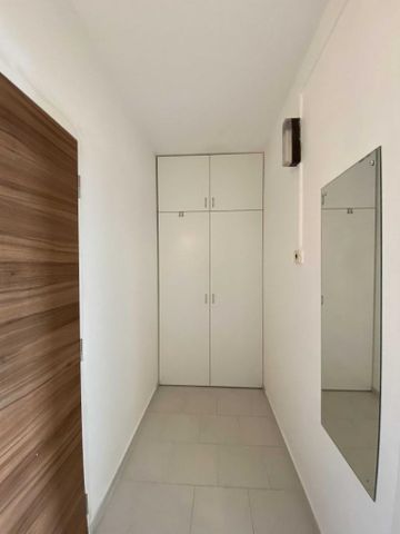 Pronájem bytuRenting an apartment 2+1, 52 m2 - Fotografie 4