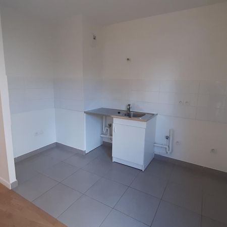 location Appartement F1 DE 39.9m² À CERGY - Photo 4