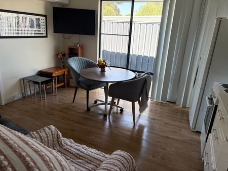 Bibra Lake - Photo 3