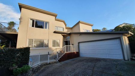 Short-Term Lease: Sunny 5-Bed Home in Quiet Cul-de-Sac (short term) - Photo 2