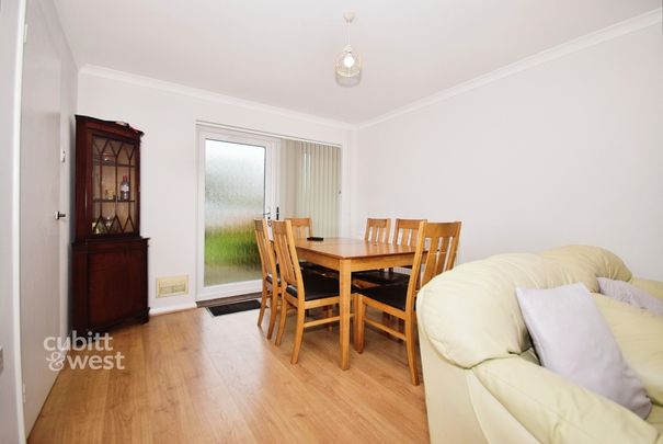 3 bedroom terraced house to rent - Photo 1