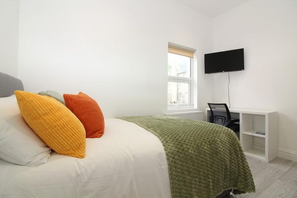 1 bedroom in a house share to rent - Photo 1