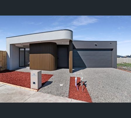 45 Cherokee Parade, Clyde, Vic 3978 - Photo 1
