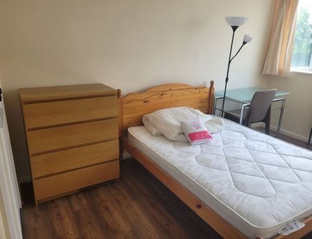 2 Bed Flat, Chippendale House, SW1V - Photo 3