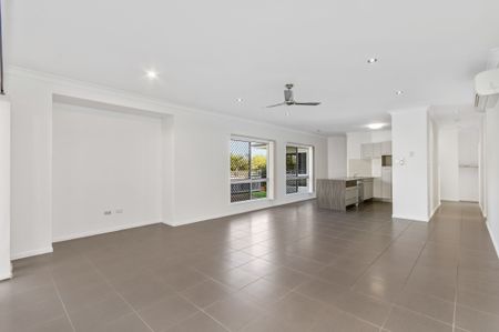 18 Mannikin Way - Photo 3