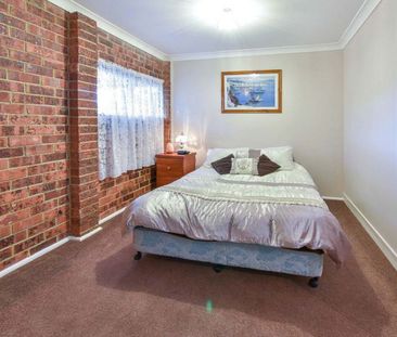 Great Location - Photo 6