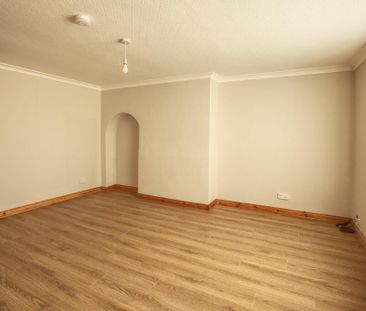 202 Clandeboye Road, Bangor, BT19 1QA - Photo 1