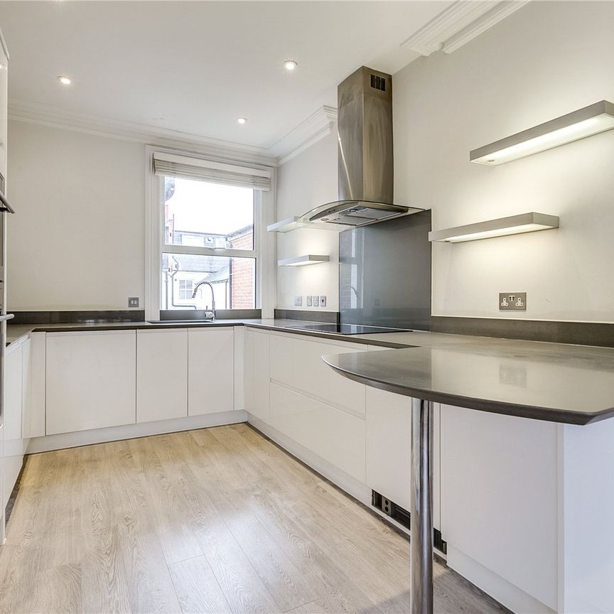 Mablethorpe Road, Bishops Park, SW6, London - Photo 1