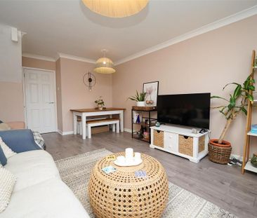 2 bedroom house to rent - Photo 1