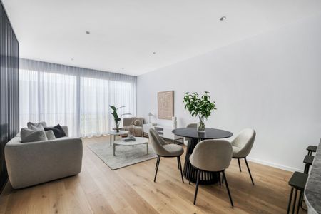 Brand New Townhouse with Rooftop Balcony - Prime Brunswick West Location - Photo 2