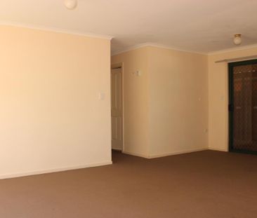GREAT 4 BEDROOM HOME! - Photo 2