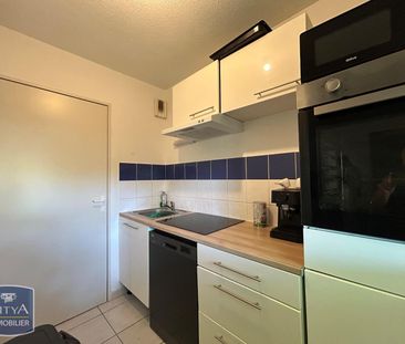 Location Appartement 2 pièces 48m² SORGUES 84700 - Photo 3