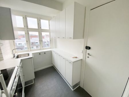 Lys og charmerende 2-værelses lejlighed - Photo 2
