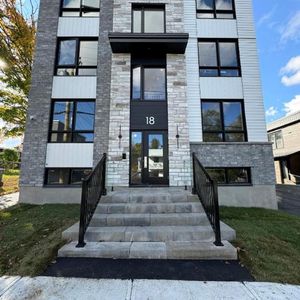 1 CH - 1 SDB - Sainte-Agathe-des-Monts - $1,325 /mo - Photo 2