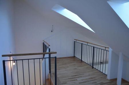 MAISONETTEWOHNUNG MIT BALKON - LANDSTRASSE NÄHE SCHILLERPARK - Photo 2