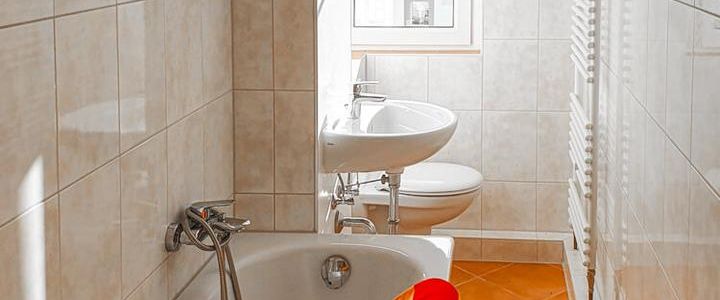 Wohnvergnügen verteilt auf 2 Zimmer - Photo 1