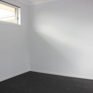 2 BEDROOM SELF SUSTAINABLE GRANNY FLAT - Photo 2