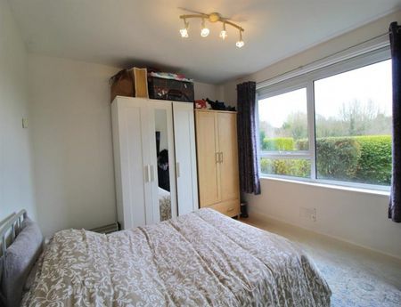 1 Bedroom Apartment Available Arranging tenancy - Photo 3