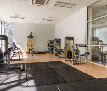 Elevated Luxury Living in Belconnen's Prestigious Oracle Complex - Photo 6