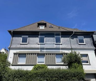 Gepflegte Dachgeschosswohnung in guter Lage - Photo 1