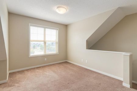 3 Bedroom - Photo 5