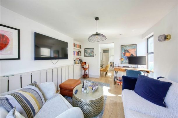 Thornton Avenue - Photo 1