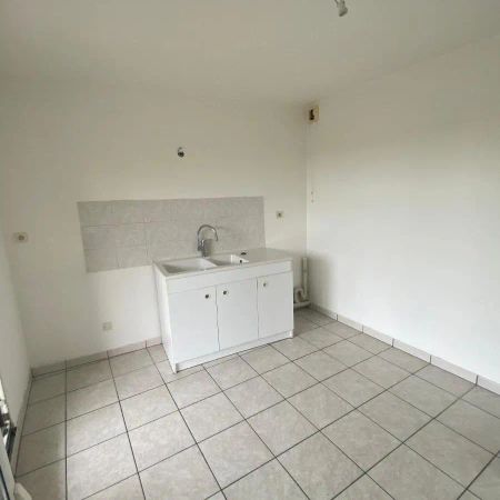Appartement à louer 3 pièces 70.95m² - Photo 3