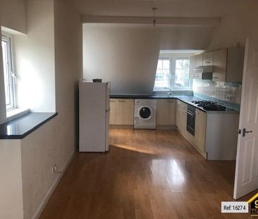 1 bed Flat in Addiscombe Road , East Croydon, CR0 6SA - Photo 2