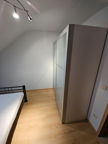 Privé kamer + woonkamer/bureau + badkamer te huu - Foto 2