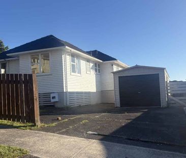 lovely sun-filled two-bedroom home, offering warmth, space, and eas... - Photo 4